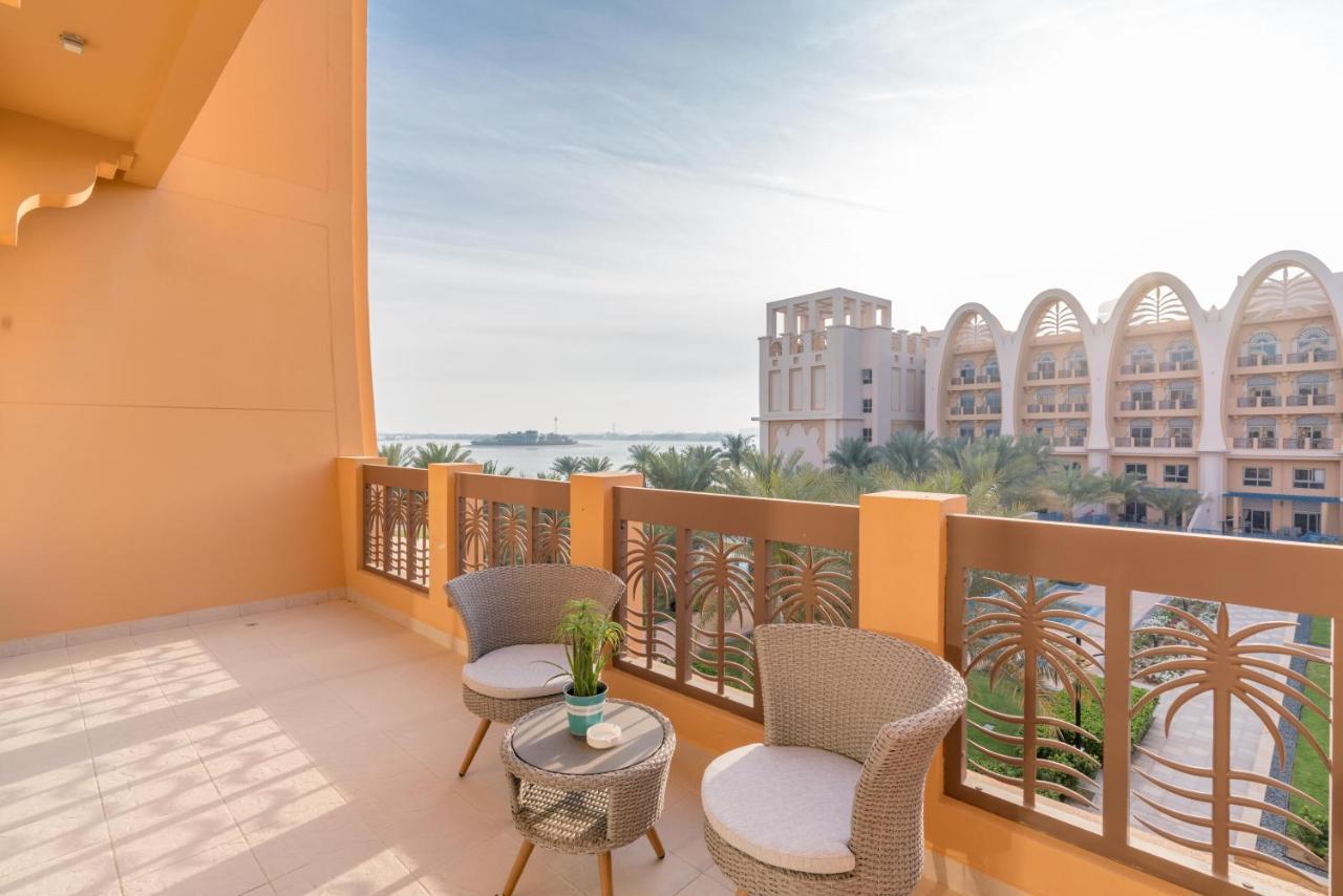 Globalstay At Palm Jumeirah Beachfront Paradise With Pool And Gym Dubai Bagian luar foto