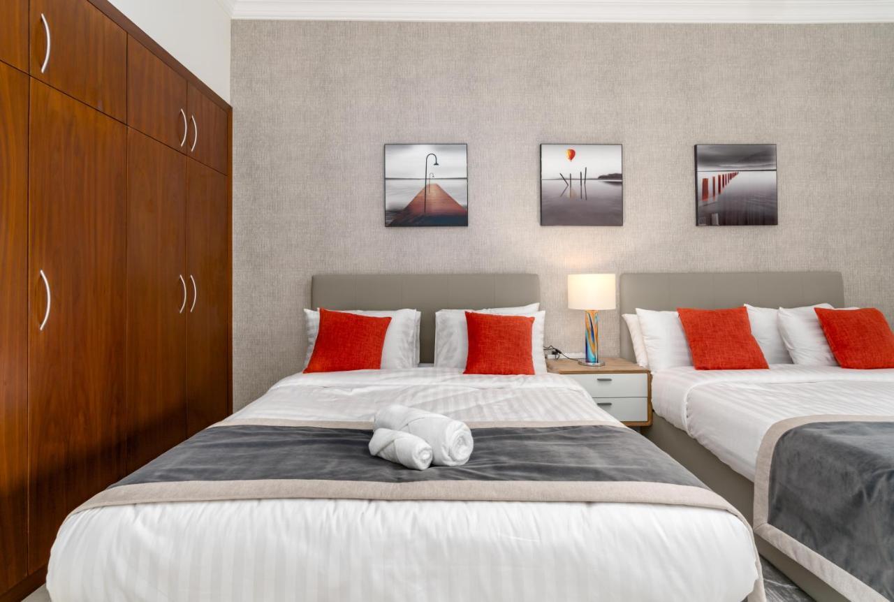 Globalstay At Palm Jumeirah Beachfront Paradise With Pool And Gym Dubai Bagian luar foto