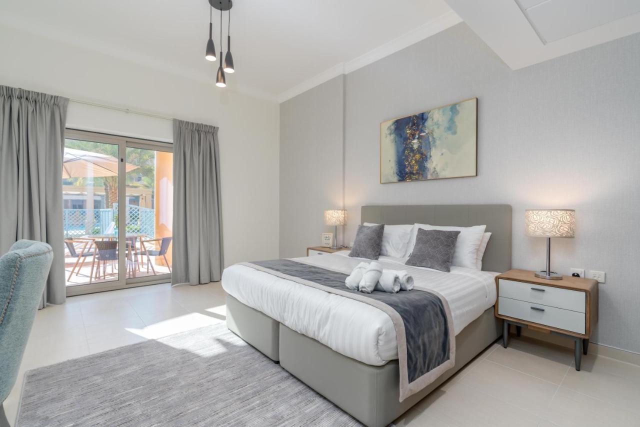 Globalstay At Palm Jumeirah Beachfront Paradise With Pool And Gym Dubai Bagian luar foto