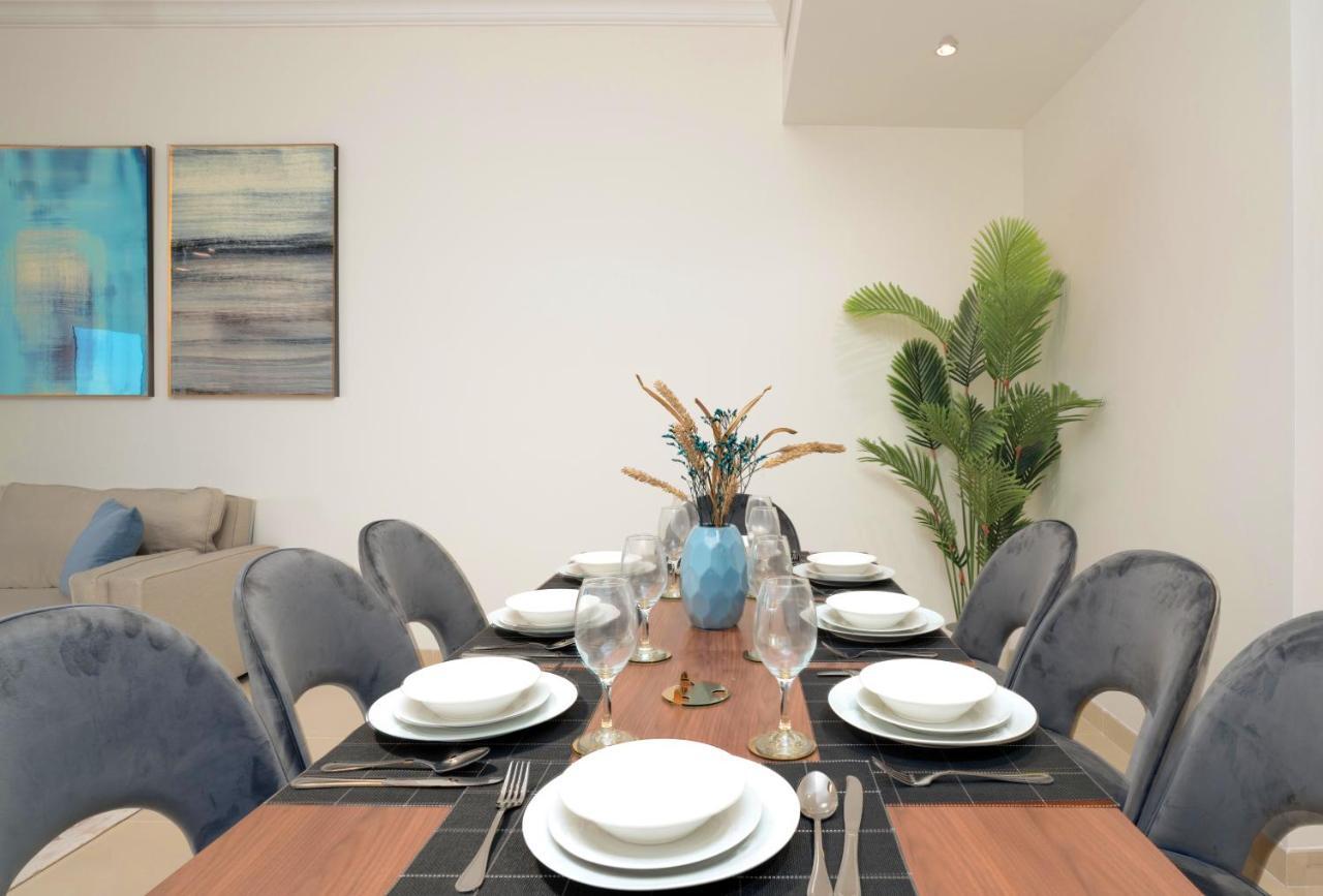 Globalstay At Palm Jumeirah Beachfront Paradise With Pool And Gym Dubai Bagian luar foto