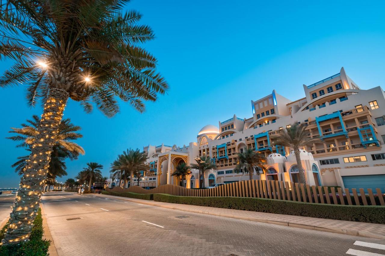 Globalstay At Palm Jumeirah Beachfront Paradise With Pool And Gym Dubai Bagian luar foto