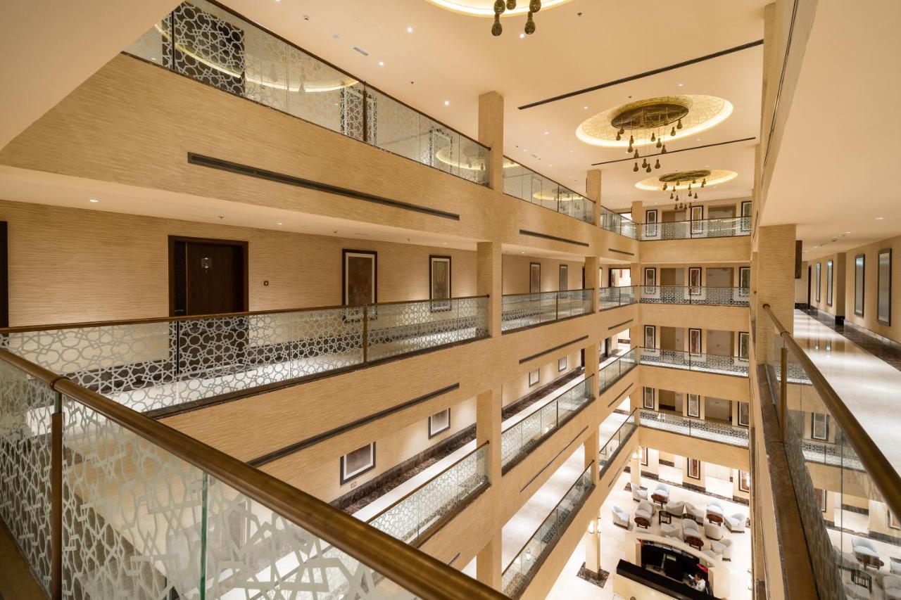 Globalstay At Palm Jumeirah Beachfront Paradise With Pool And Gym Dubai Bagian luar foto