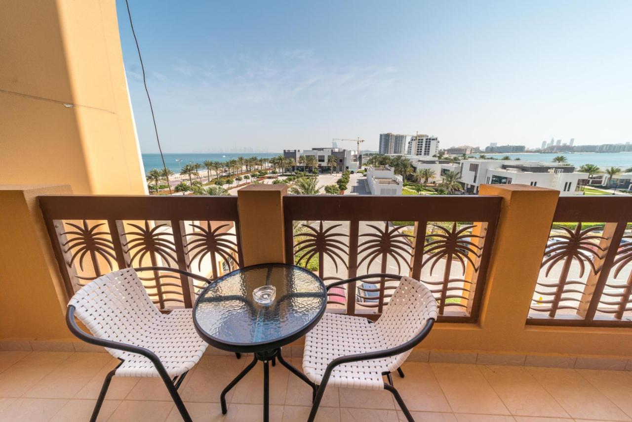 Globalstay At Palm Jumeirah Beachfront Paradise With Pool And Gym Dubai Bagian luar foto